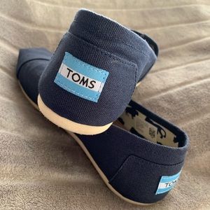 TOMS slip on shoes